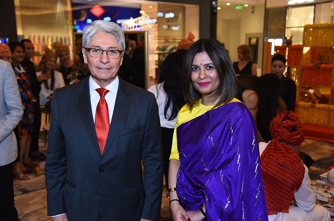 A LUXURIOUS SOIREE: PERU EMBASSY