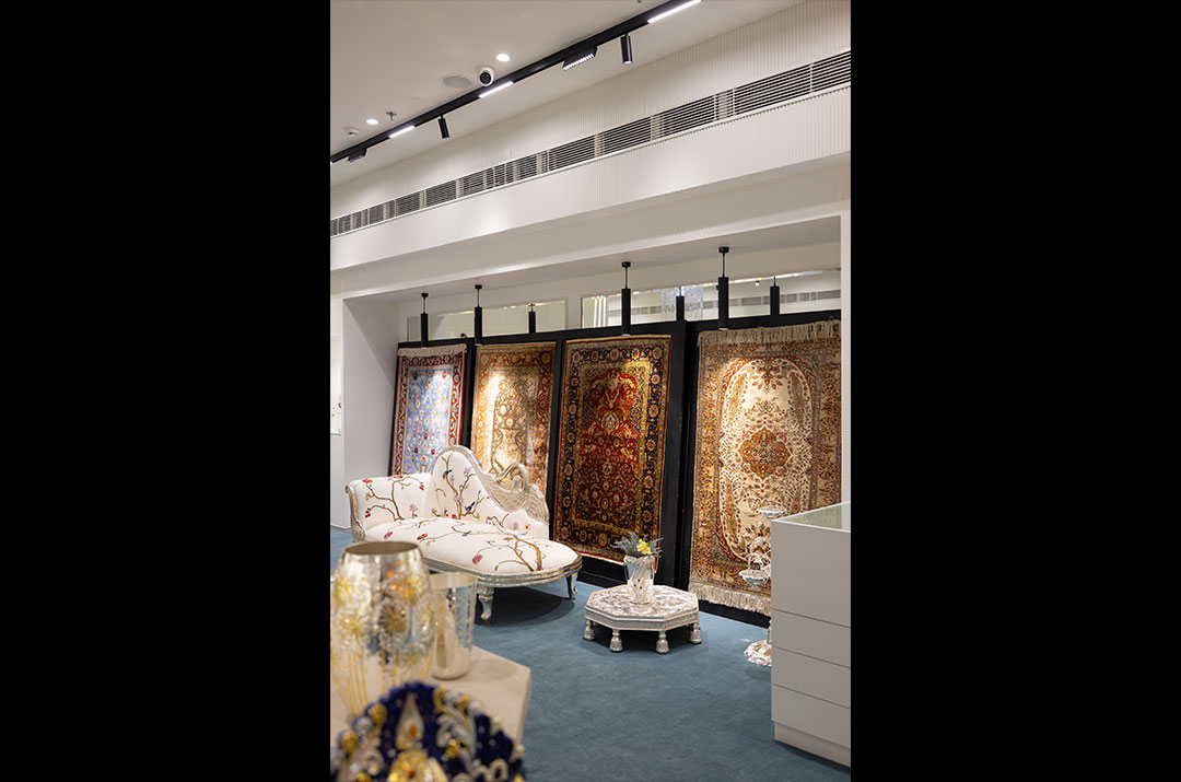 Ravissant X The Chanakya